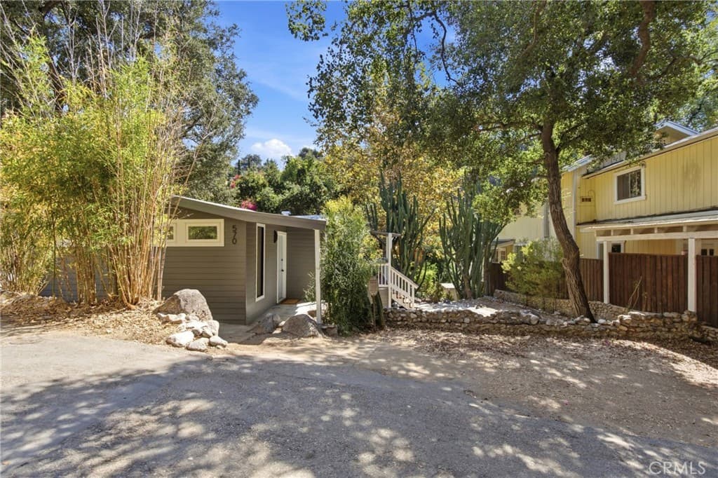 Home at 570 Brookside Lane, Sierra Madre — photo 4 of 12