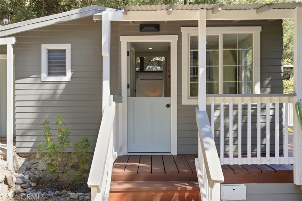 Home at 570 Brookside Lane, Sierra Madre — photo 5 of 12