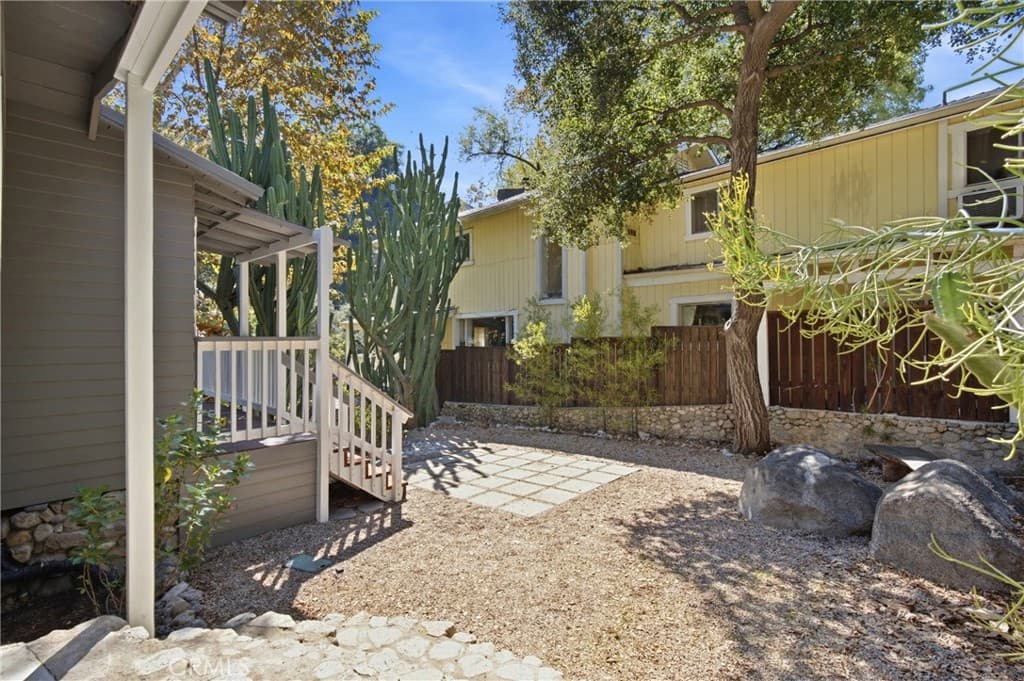 Home at 570 Brookside Lane, Sierra Madre — photo 6 of 12