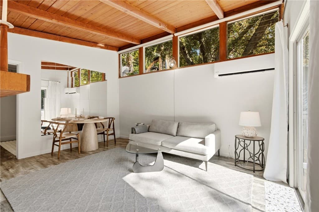 Home at 570 Brookside Lane, Sierra Madre — photo 10 of 12