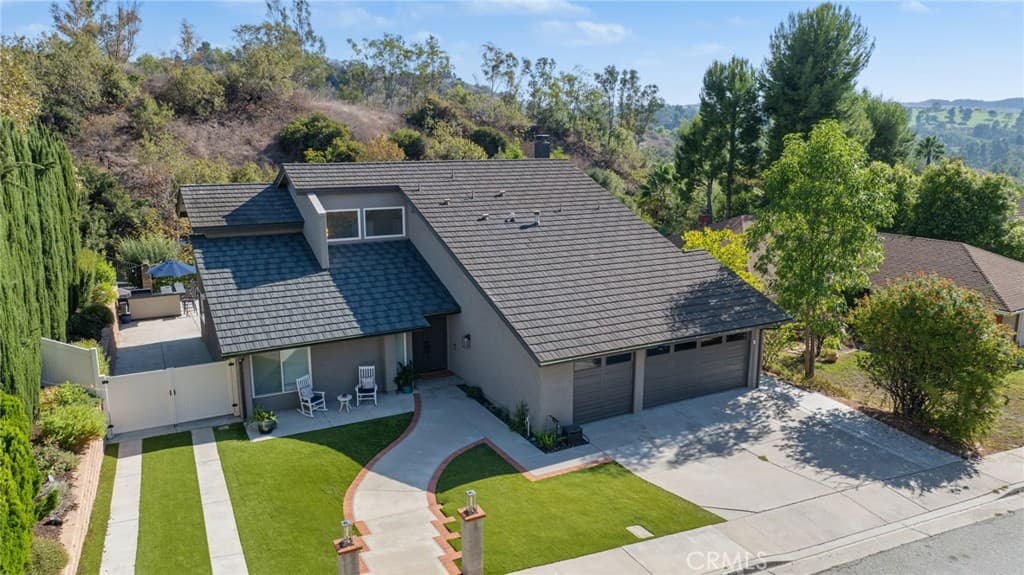 Home at 902 Calle Carrillo, San Dimas — photo 1 of 12