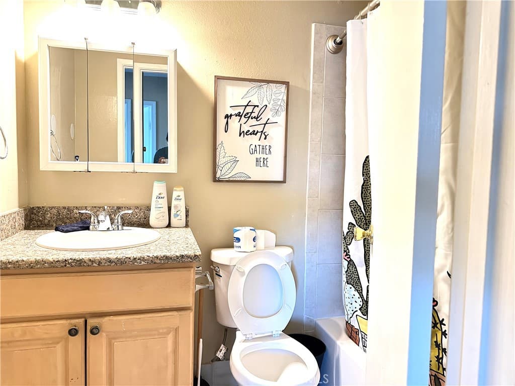 Condo at 18125 Via Amorosa 3, Rowland Heights — photo 7 of 12