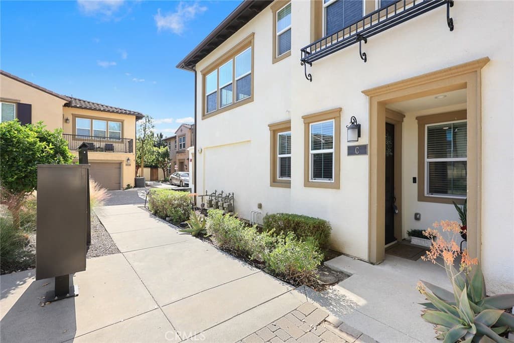 Townhouse at 2160 Citrus Place C, Hacienda Heights — photo 2 of 12