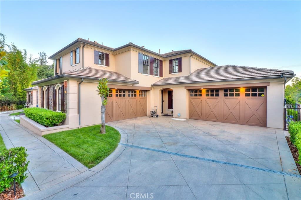 Home at 725 Carriage House, Arcadia — photo 10 of 12