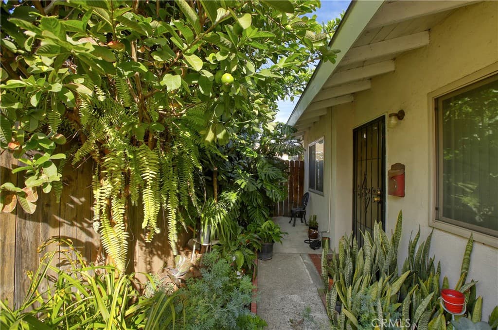 Home at 4918 Baldwin, Temple City — photo 8 of 12