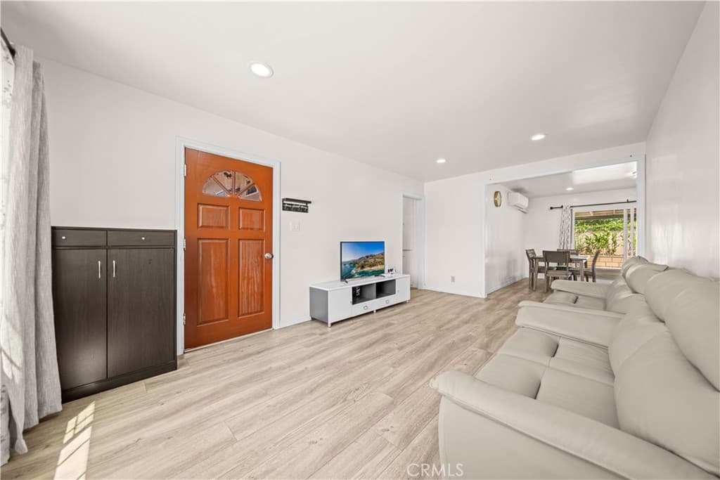 Home at 14327 Flynn Street, La Puente — photo 6 of 12