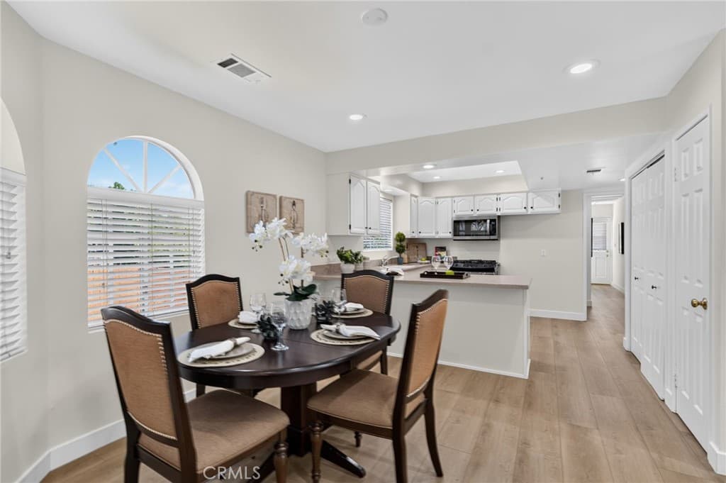 Home at 300 W Laurel Avenue, Sierra Madre — photo 12 of 12