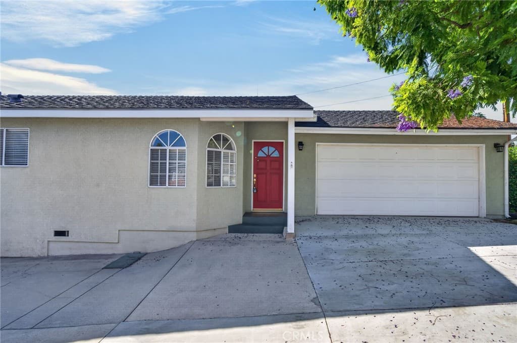 Home at 300 W Laurel Avenue, Sierra Madre — photo 6 of 12