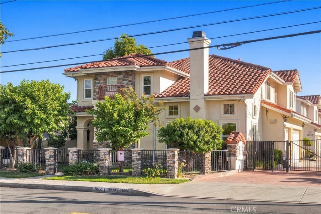 Home at 11096 Schmidt, El Monte — photo 2 of 12