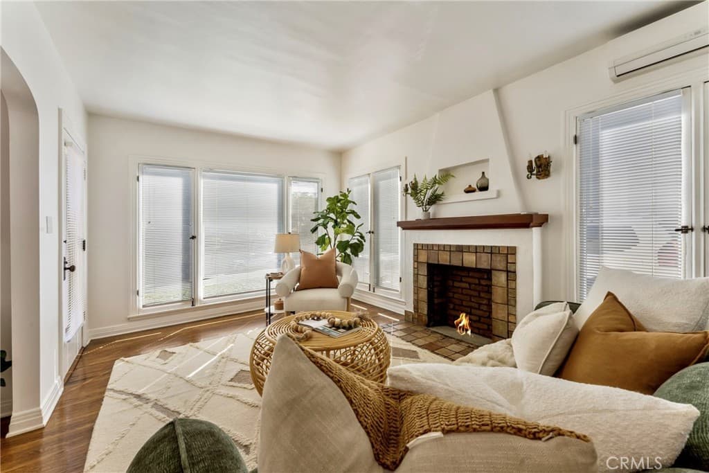 Home at 667 W Grandview, Sierra Madre — photo 12 of 12