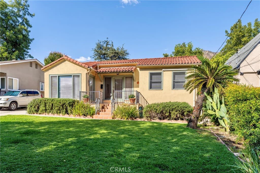 Home at 667 W Grandview, Sierra Madre — photo 5 of 12