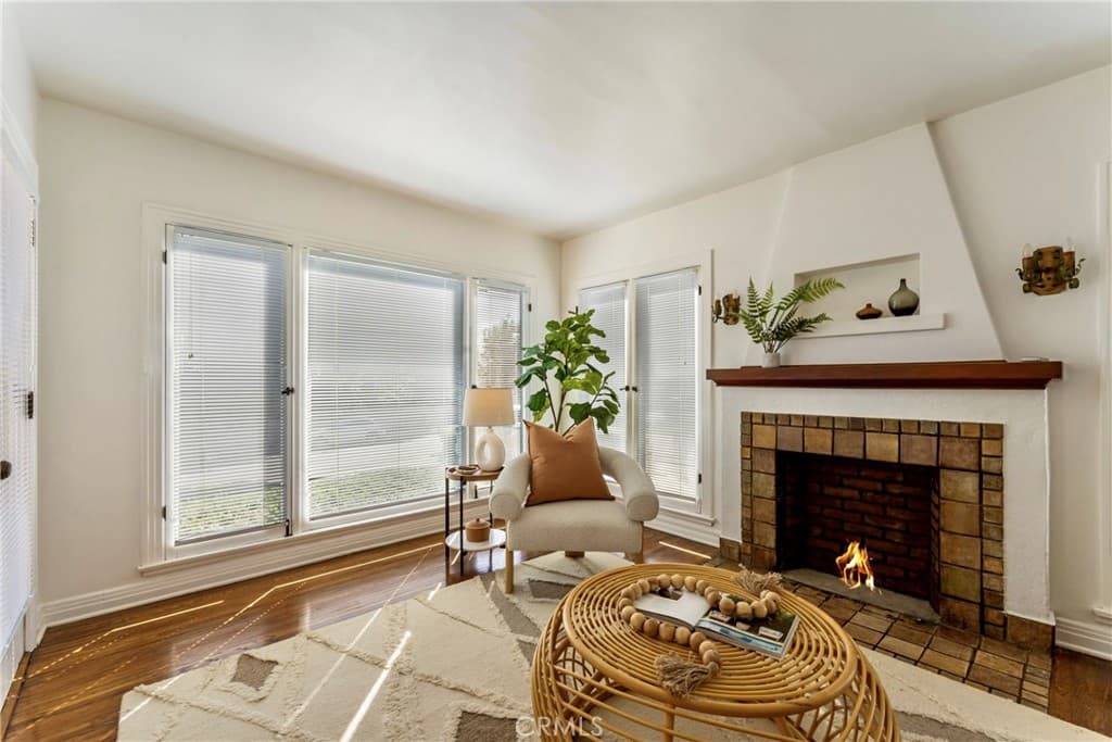 Home at 667 W Grandview, Sierra Madre — photo 9 of 12