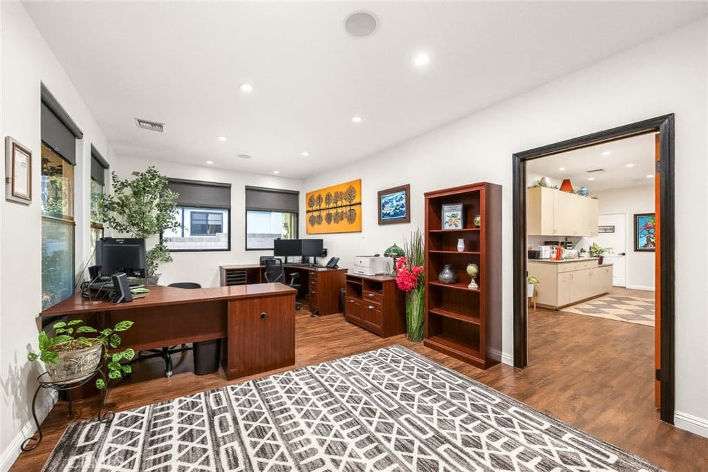 Home at 303 E FOOTHILL Boulevard, Monrovia — photo 12 of 12