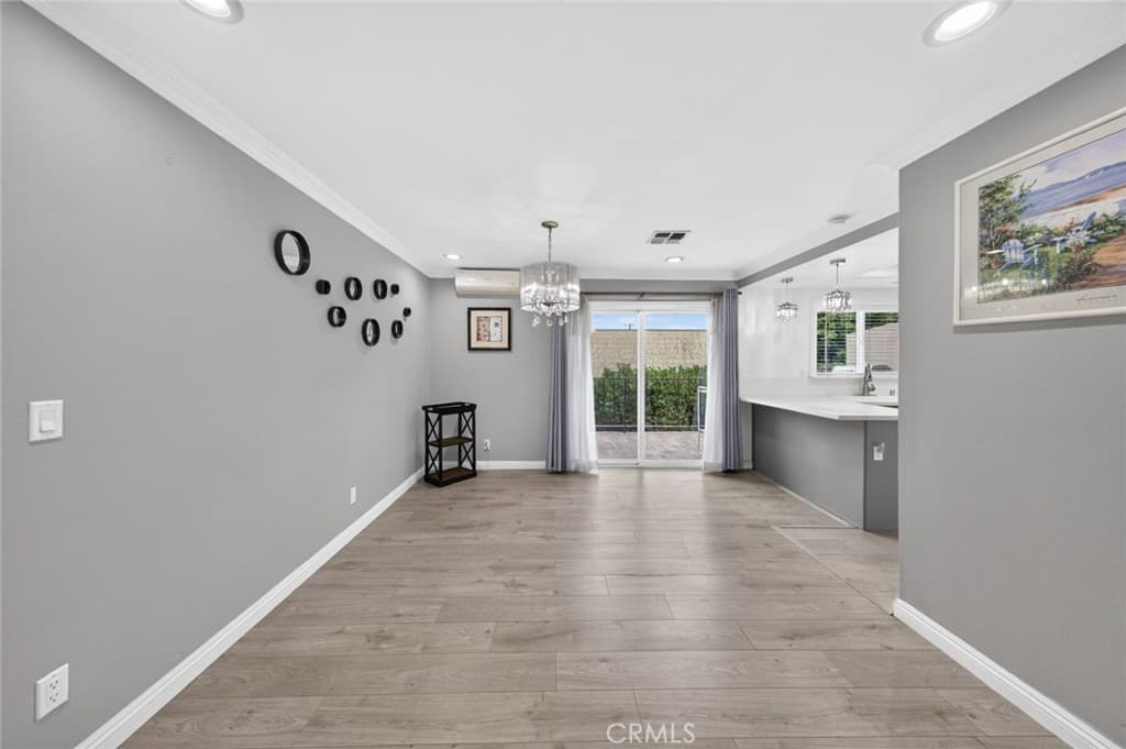 Condo at 509 W Duarte B, Monrovia — photo 8 of 12
