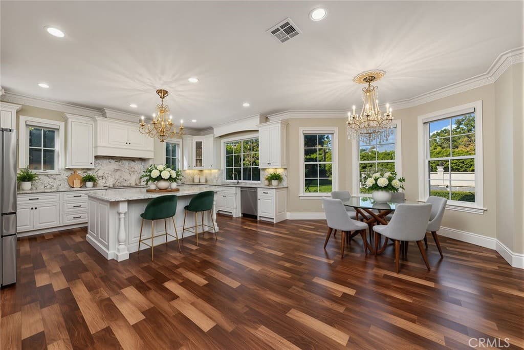 Home at 445 W Woodruff, Arcadia — photo 10 of 12