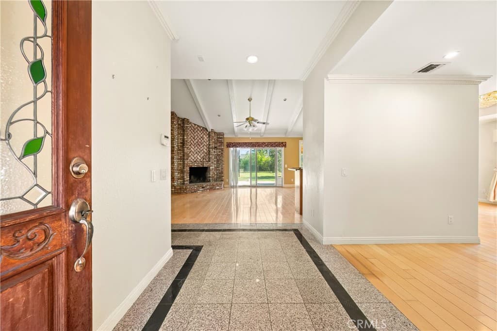 Home at 1926 S 2nd Avenue, Arcadia — photo 4 of 12