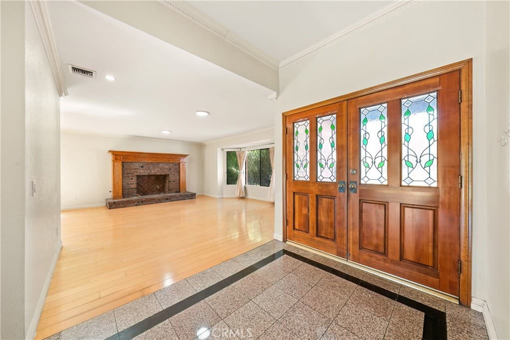 Home at 1926 S 2nd Avenue, Arcadia — photo 5 of 12