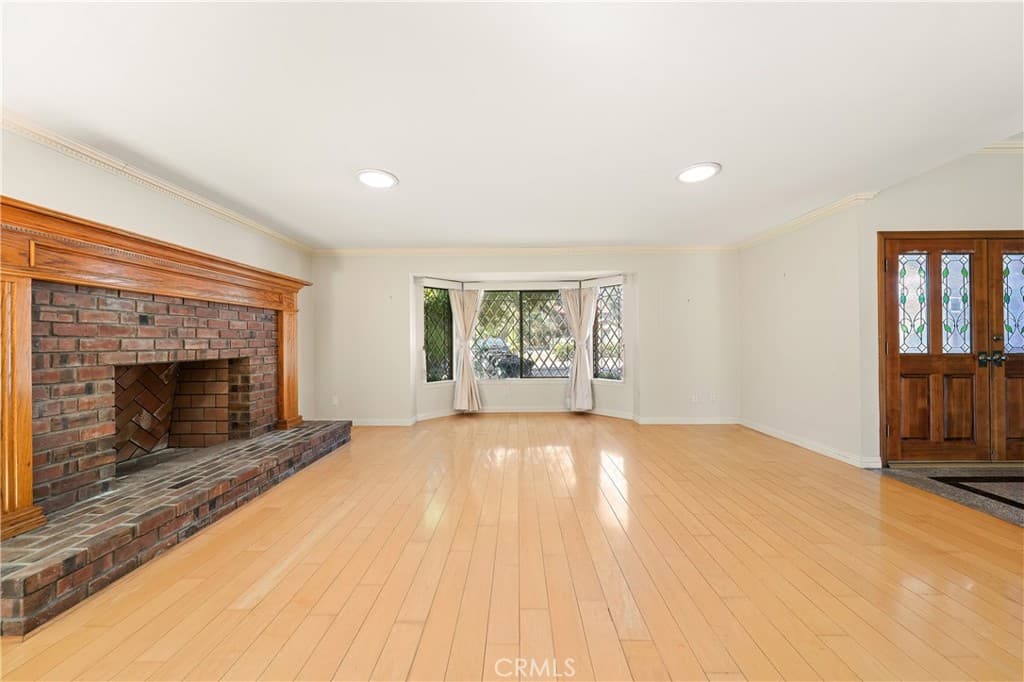 Home at 1926 S 2nd Avenue, Arcadia — photo 9 of 12