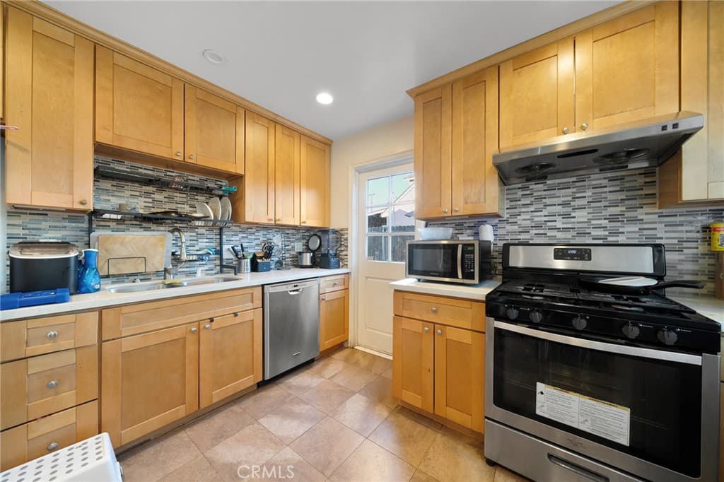 Home at 16717 Doublegrove Street, La Puente — photo 10 of 12