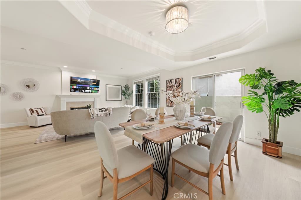 Townhouse at 417 California Street F, Arcadia — photo 5 of 12