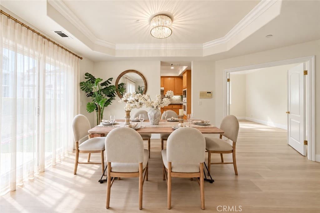 Townhouse at 417 California Street F, Arcadia — photo 6 of 12