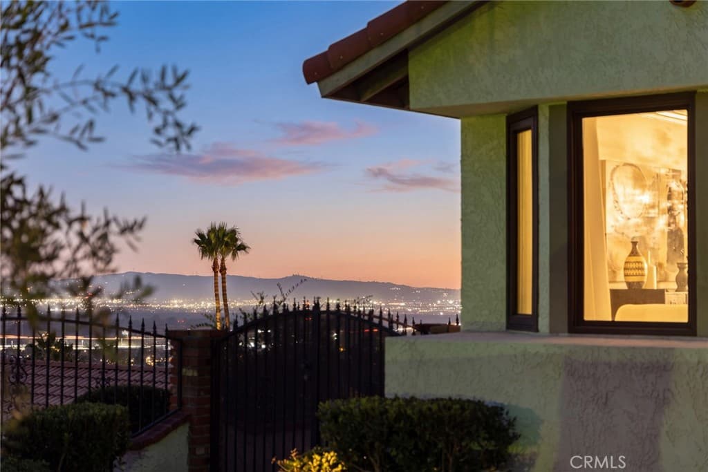 Home at 75 CEDARWOOD Avenue, Duarte — photo 3 of 12