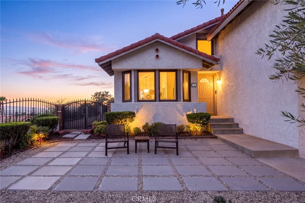 Home at 75 CEDARWOOD Avenue, Duarte — photo 9 of 12