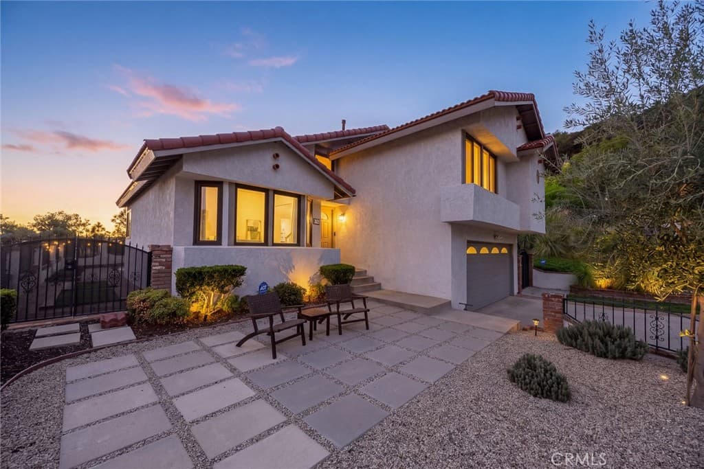 Home at 75 CEDARWOOD Avenue, Duarte — photo 10 of 12