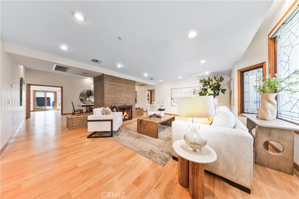 Home at 1209 S 8th Avenue, Arcadia — photo 11 of 12