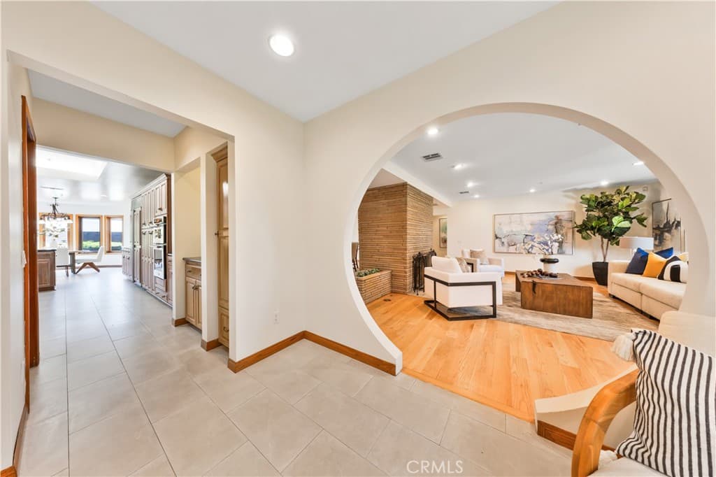 Home at 1209 S 8th Avenue, Arcadia — photo 9 of 12