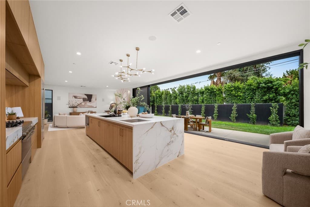 Home at 320 Coyle Avenue, Arcadia — photo 10 of 12