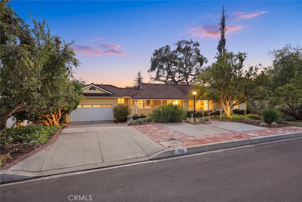 Home at 1709 El Vista Circle, Arcadia — photo 2 of 12