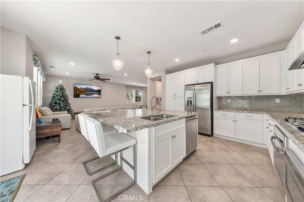 Home at 742 banna ave, Covina — photo 5 of 12