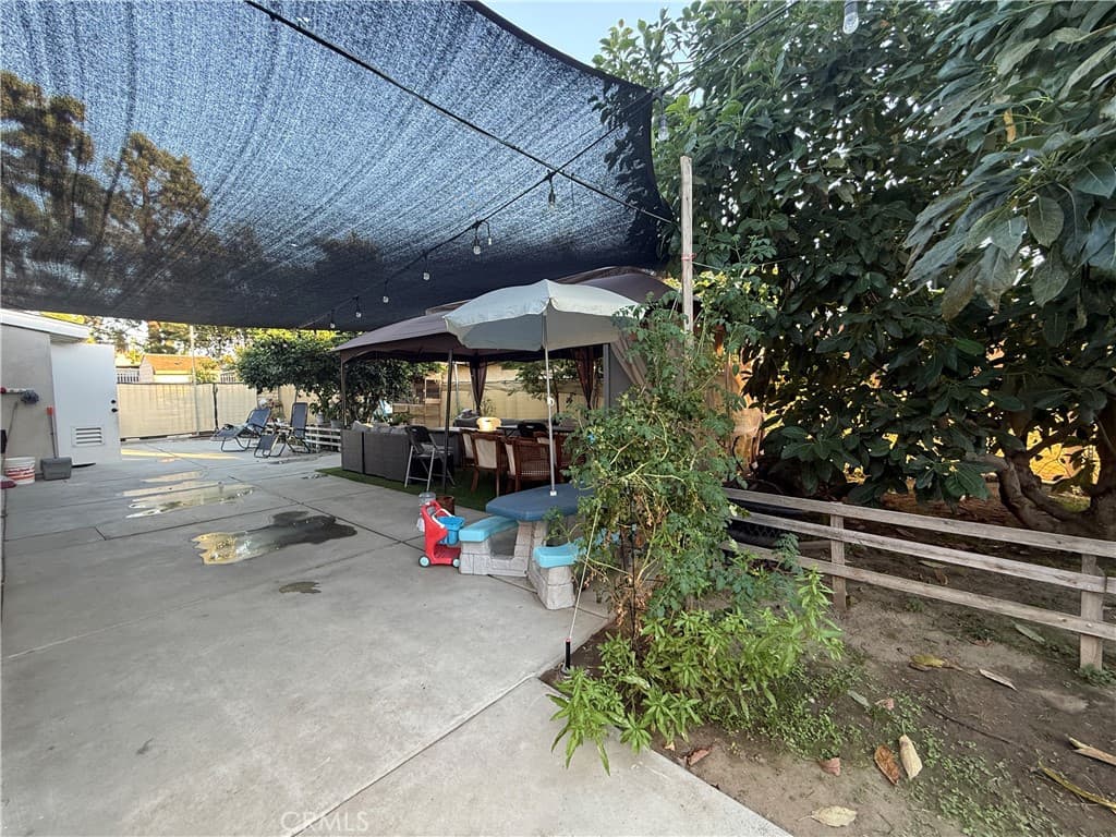 Home at 10966 Emery, El Monte — photo 7 of 9