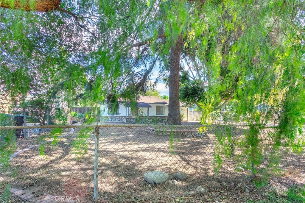 Home at 816 N Oakway Avenue, San Dimas — photo 4 of 12