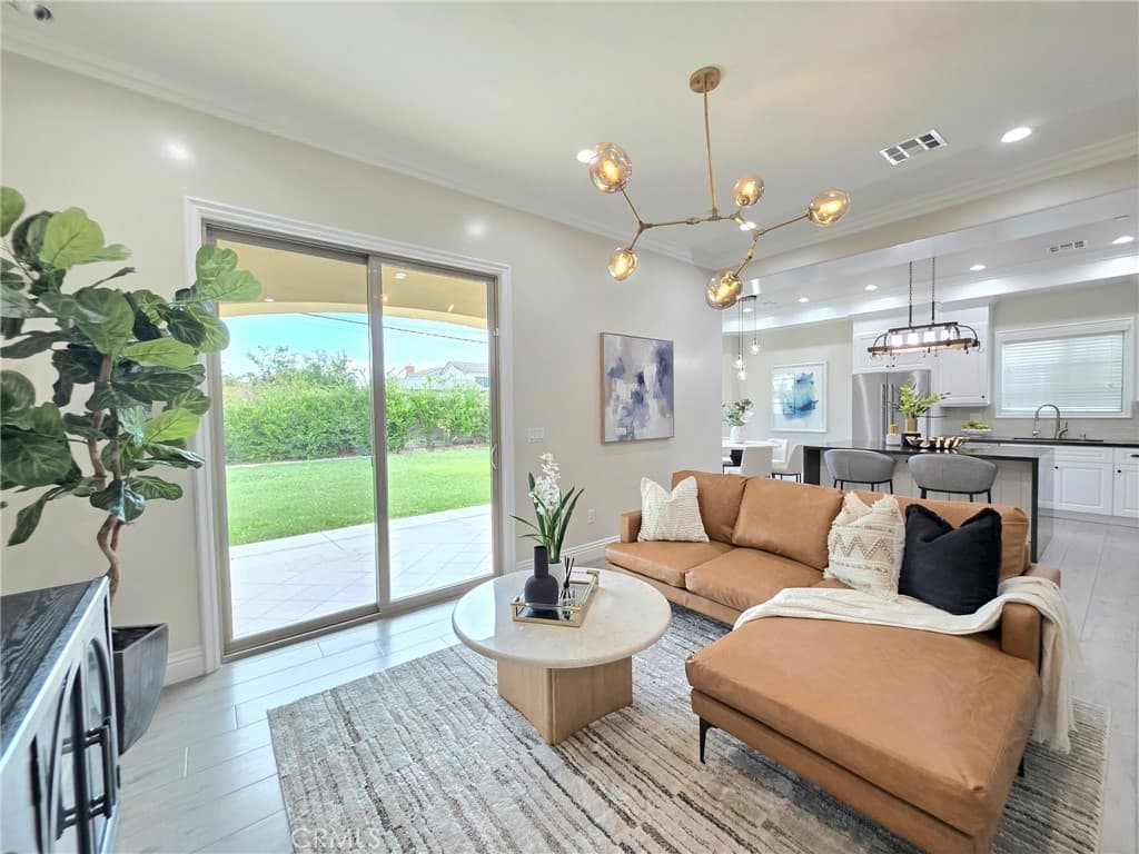 Home at 5020 Temple City Boulevard, Temple City — photo 2 of 12