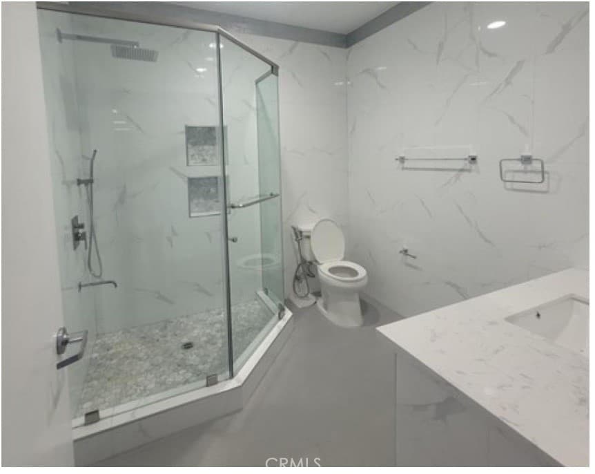 Home at 252 Buena Vista Avenue, Pomona — photo 10 of 11