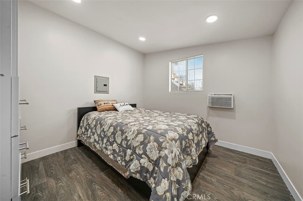 Home at 630 N Angeleno, Azusa — photo 7 of 12