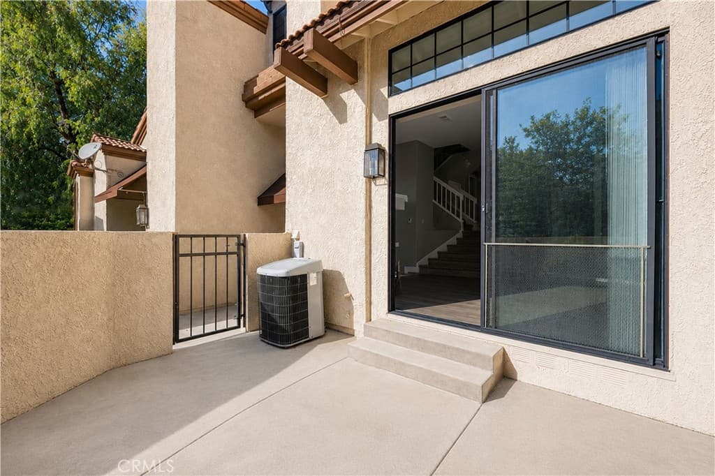 Condo at 24 Rock Cliff Place, Pomona — photo 11 of 12