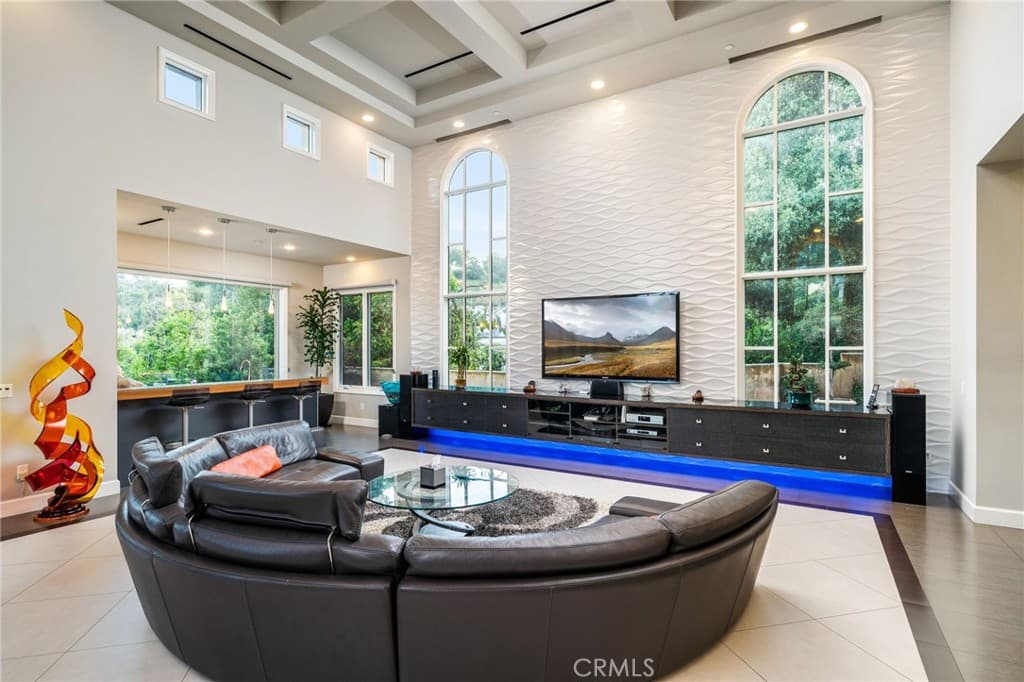 Home at 1051 Oak Canyon Lane, Glendora — photo 11 of 12