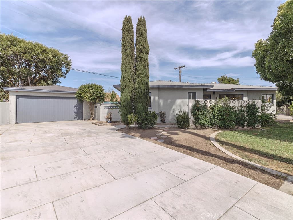 Home at 1240 S Bromley Avenue, West Covina — photo 2 of 12