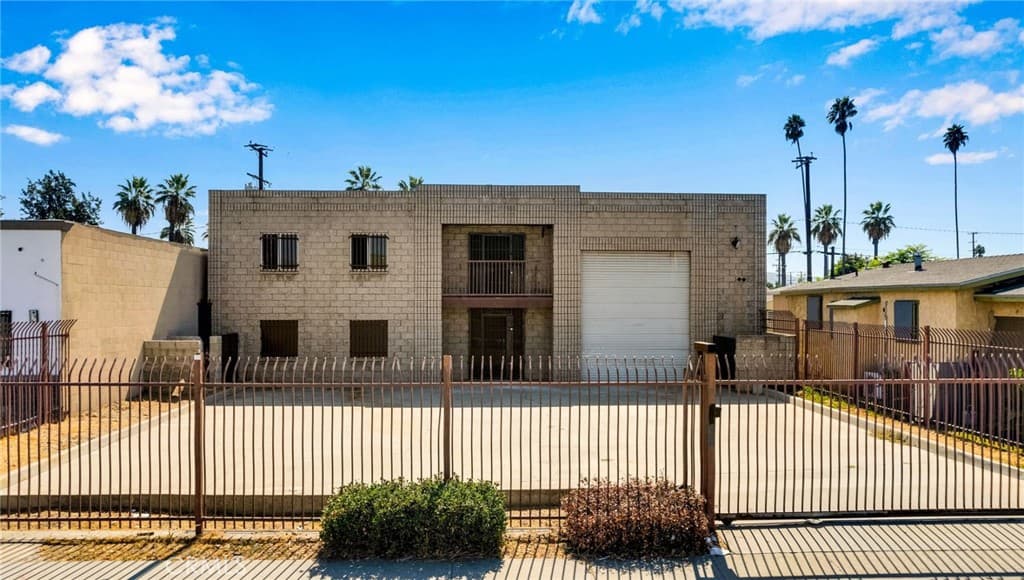 Home at 1056 W 1st, Pomona — photo 4 of 12