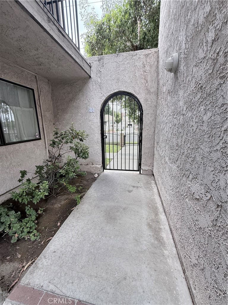 Condo at 13721 Los Angeles, Baldwin Park — photo 2 of 12