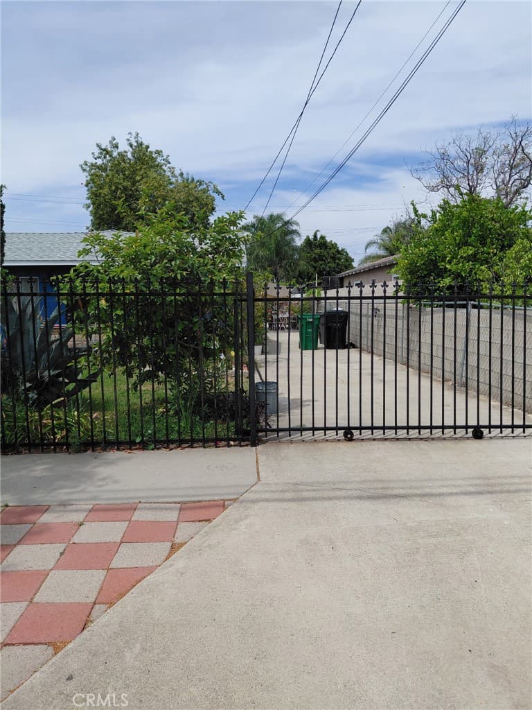 Home at 3443 Syracuse, Baldwin Park — photo 2 of 3