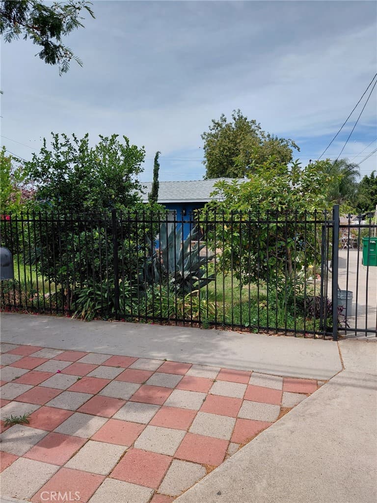Home at 3443 Syracuse, Baldwin Park — photo 3 of 3