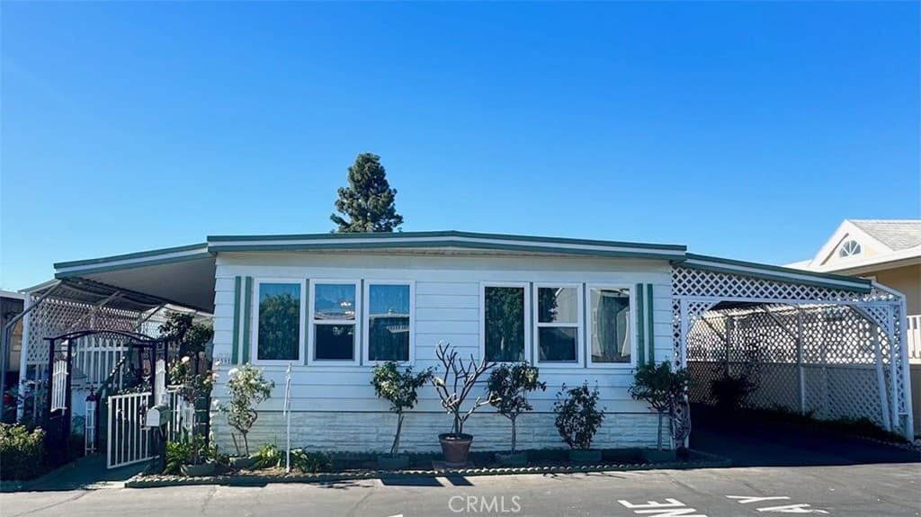 Home at 1630 W Covina Boulevard 39, San Dimas — photo 2 of 12