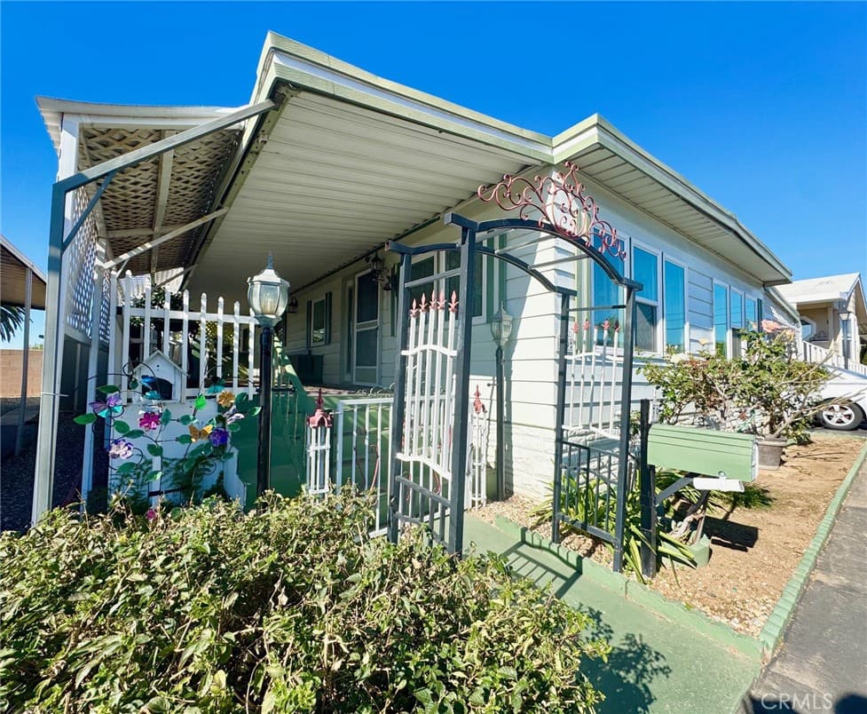 Home at 1630 W Covina Boulevard 39, San Dimas — photo 3 of 12