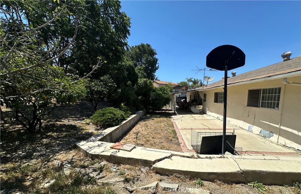 Home at 367 Bourdet, Walnut — photo 11 of 12
