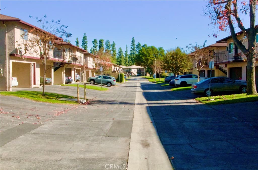 Home at 1126 W Calle De La Luna # 4, Azusa — photo 11 of 12