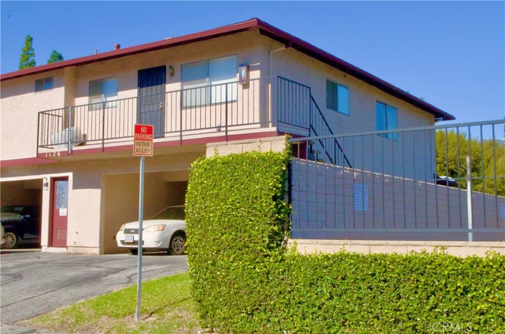 Home at 1126 W Calle De La Luna # 4, Azusa — photo 3 of 12